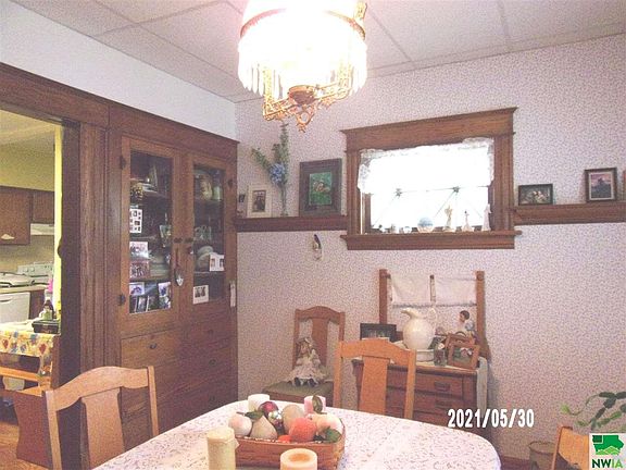 4th image of 814 Avenue K
