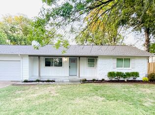 224 E Freeport St, Broken Arrow, OK 74012