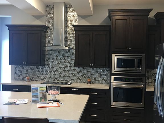 2nd image of 2801 Holland Ave
