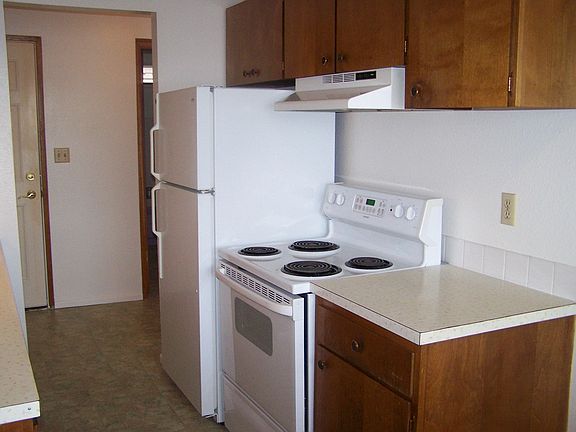 4th image of 1029 Bay St APT 12