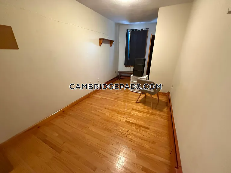 1124 Cambridge St #1 — Photo 13