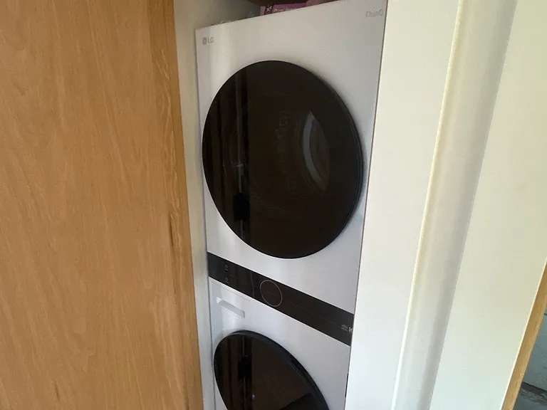 300 Radcliffe Ct — Photo 42