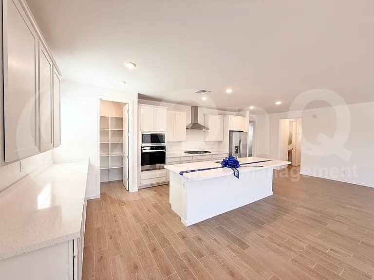 22813 E Starflower Dr — Photo 5