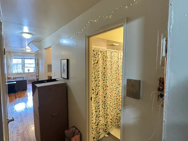 329 E 63rd St #6J — Photo 20