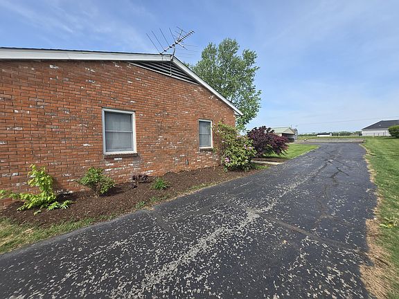 4th image of 342 Pleasant Hill Dr