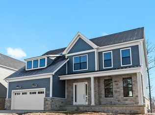 584 Concord Pines Dr, Ann Arbor, MI 48105
