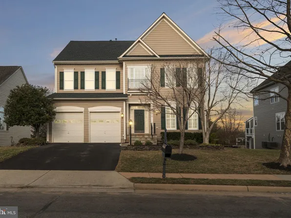 22018 Stone Hollow Dr, Ashburn, VA 20148