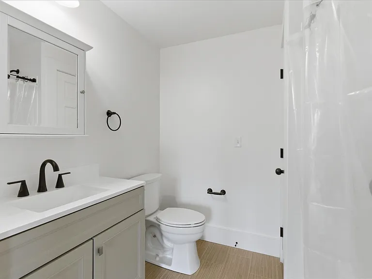 16 Central St #4 — Photo 20