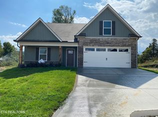 3247 Truitt Path Ln, Knoxville, TN 37931