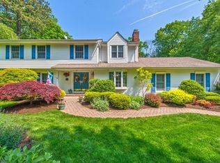 28 Manor Dr, Ramsey, NJ 07446