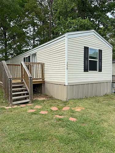 390 Hidden Oaks Dr Photo 1
