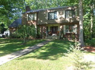 202 Timber Ridge Dr, Beckley, WV 25801