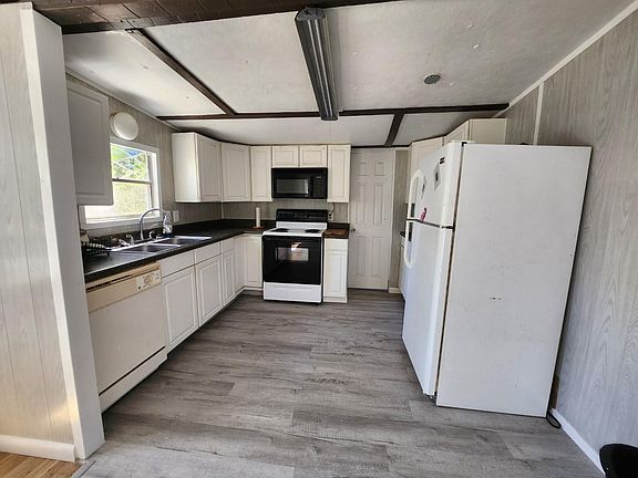5th image of 109 NE 78th St