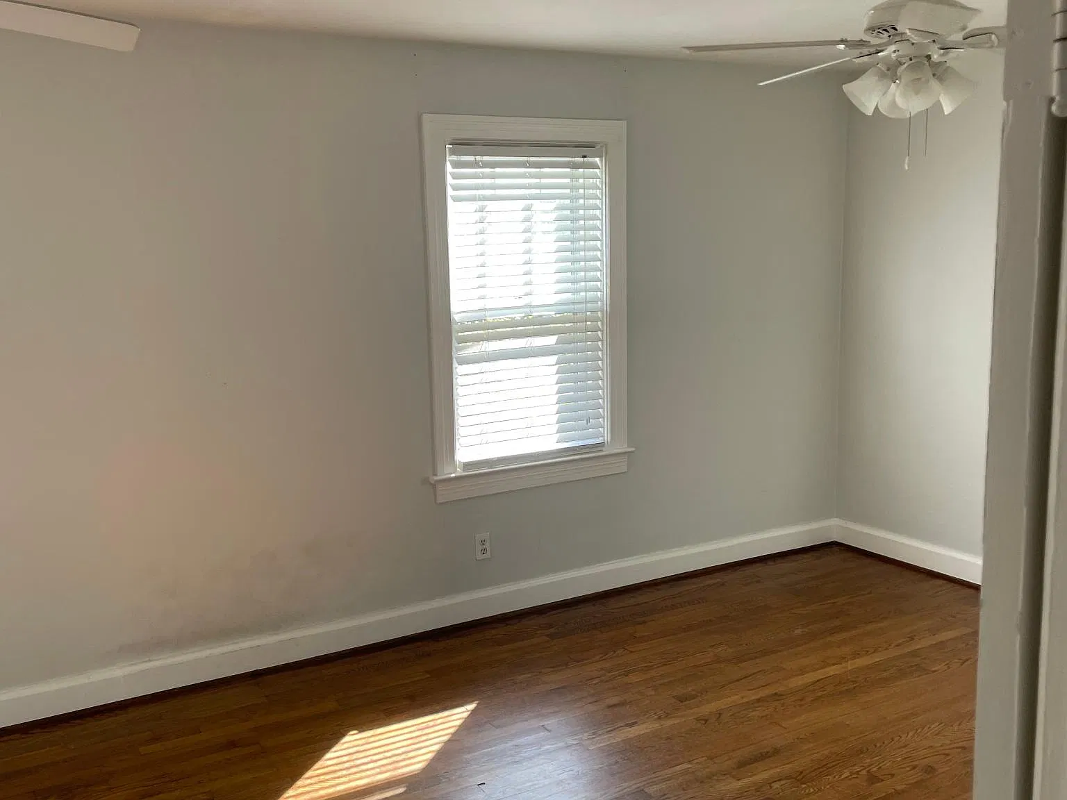 3 bed, 1451 sqft, $2,000 — Photo 4