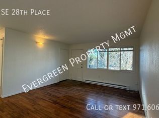 4005 SE 28th Pl, Portland, OR 97202