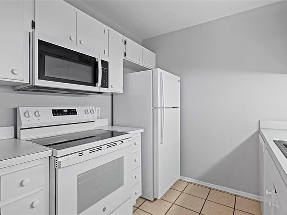 3rd image of 4000 SW 23rd St APT 5-103