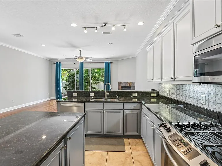 502 S Lincoln Ave — Photo 19