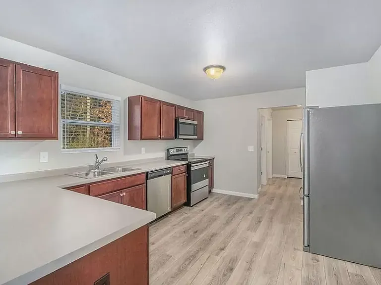 6354 Wood Hollow Ave — Photo 3