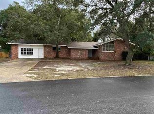 125 Firethorn Rd, Gulf Breeze, FL 32561