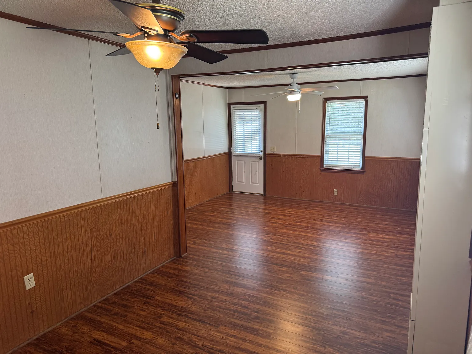 2 bed, 864 sqft, $950 — Photo 2