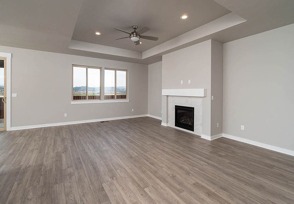 2nd image of 3727 S Arwana Ln #Cxx3f1