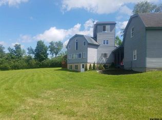 1930 Thompsons Lake Rd, Altamont, NY 12009