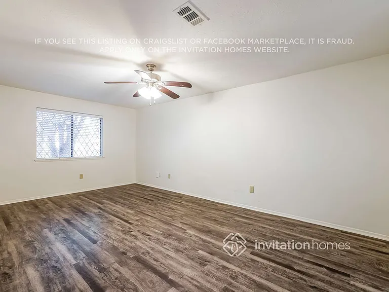 3018 Falling Brook Dr — Photo 11