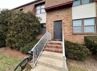 1103 N Oaks Blvd, North Brunswick, NJ 08902