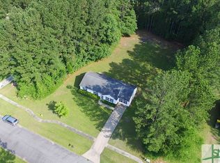 422 Shadowbrook Cir, Springfield, GA 31329