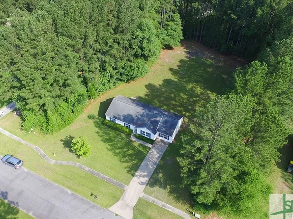 422 Shadowbrook Circle, Springfield, GA 31329