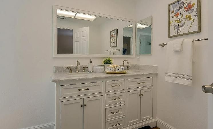 1st image of 43400 Peregrine Way #0