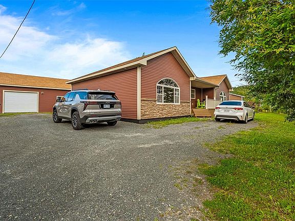 4th image of 738-742 Ville Marie Drive