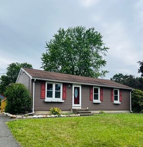 209 Casey Dr, Chicopee, MA, 01020