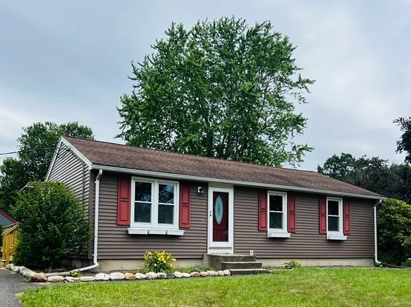 209 Casey Dr, Chicopee, MA 01020