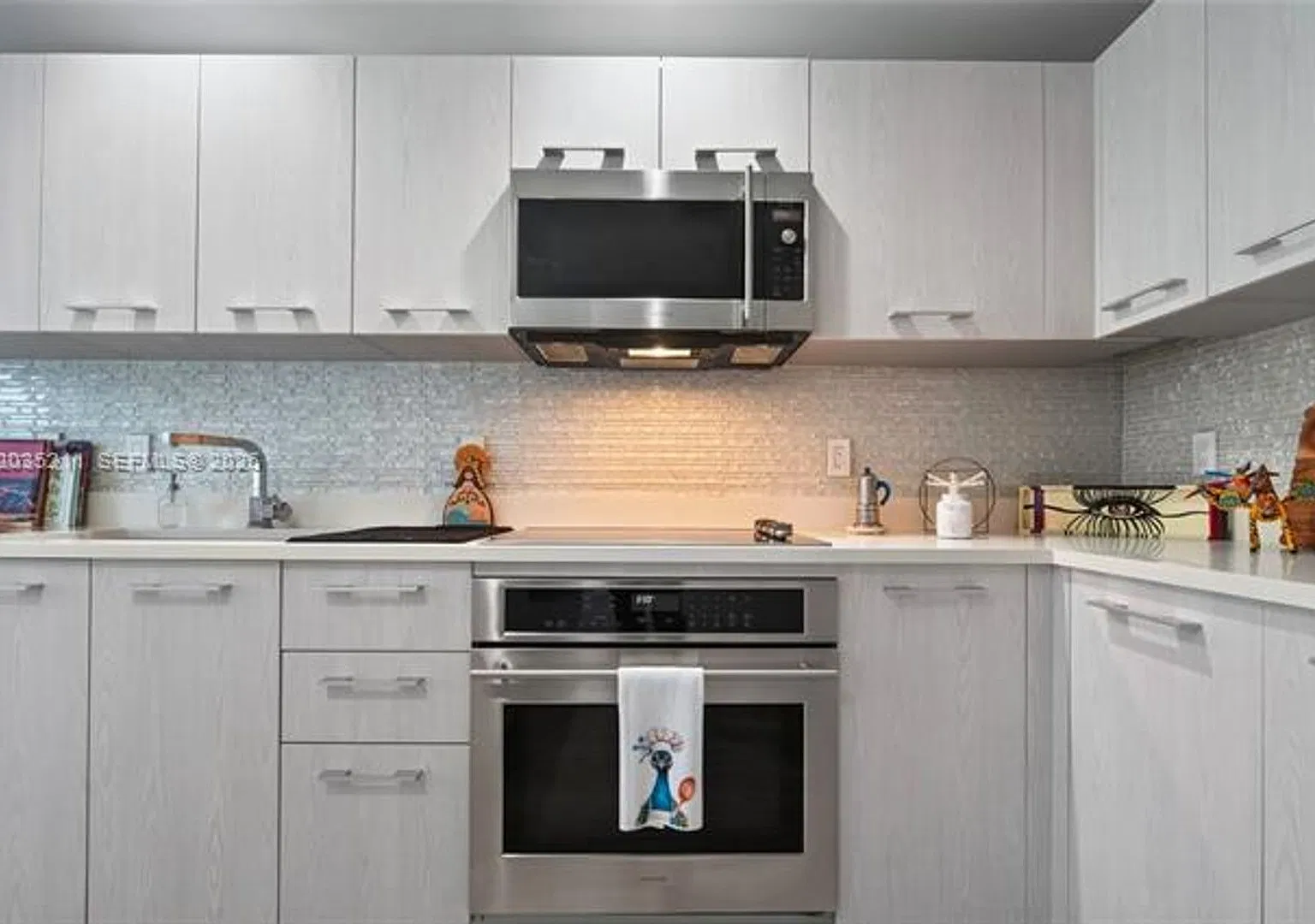 55 SW 9th St cu-3802, Miami, FL 33130 — Photo 1