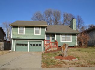 5812 SW 17th St, Topeka, KS 66604