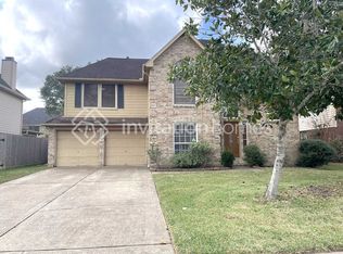 1028 Chesterwood Dr, Pearland, TX 77581
