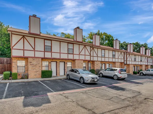 1235 Dallas Dr, Denton, TX 76205
