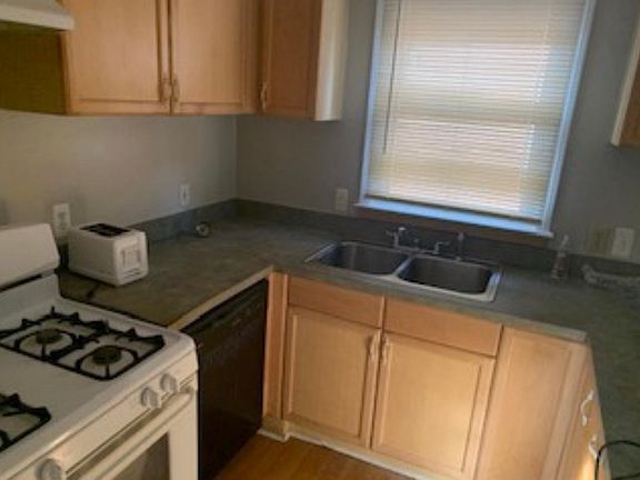 2nd image of 23155 Church St