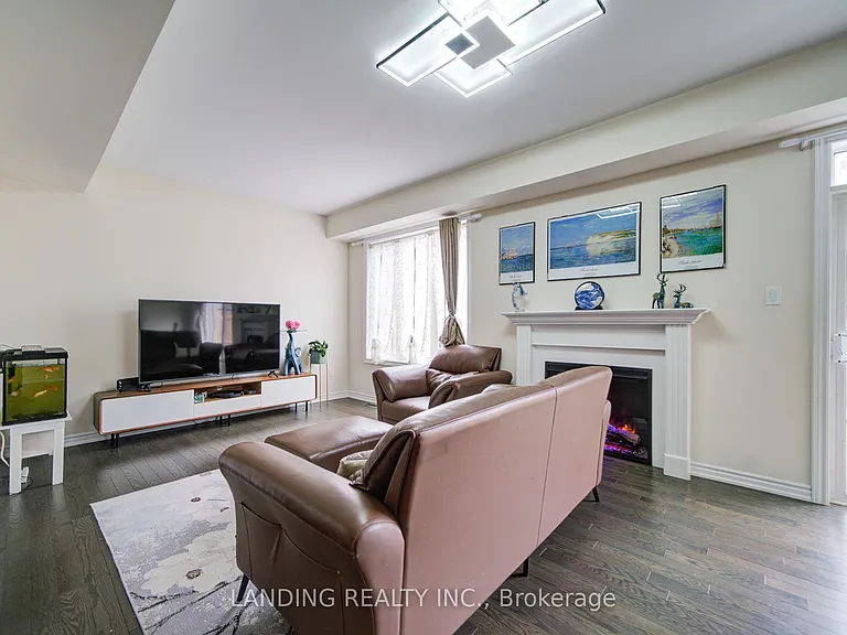 2084 Duberry Dr — Photo 21