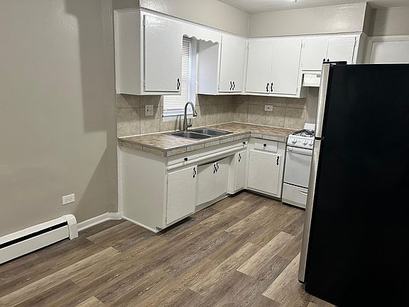 3rd image of 1202 S 49th Ct #10