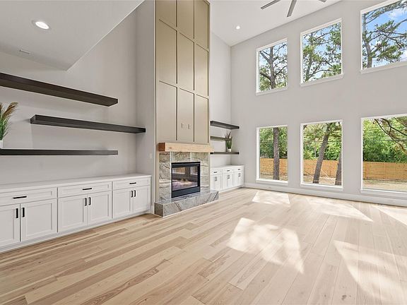 5th image of 206 Faust Ln