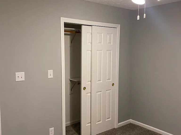 455 Elizabeth Ln — Photo 11