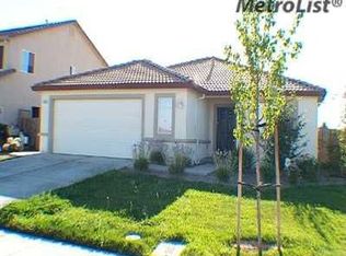 1900 Rosehall Way, Sacramento, CA 95832