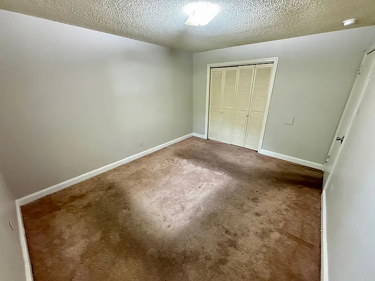 11 Loring Dr #3 — Photo 9