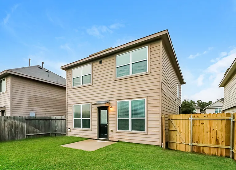 12034 Munich Dr — Photo 5