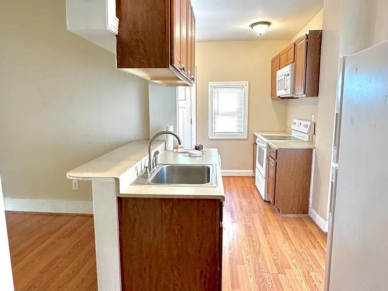 2758 Chain Bridge Rd — Photo 15