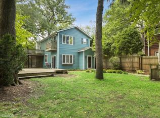 515 Maple Ave, Wilmette, IL 60091