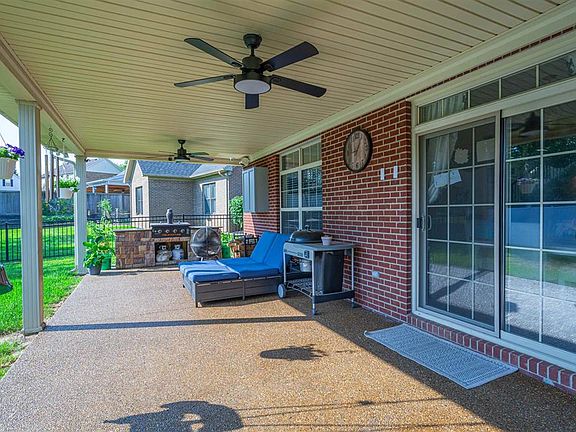 3rd image of 2941 Waterside Way