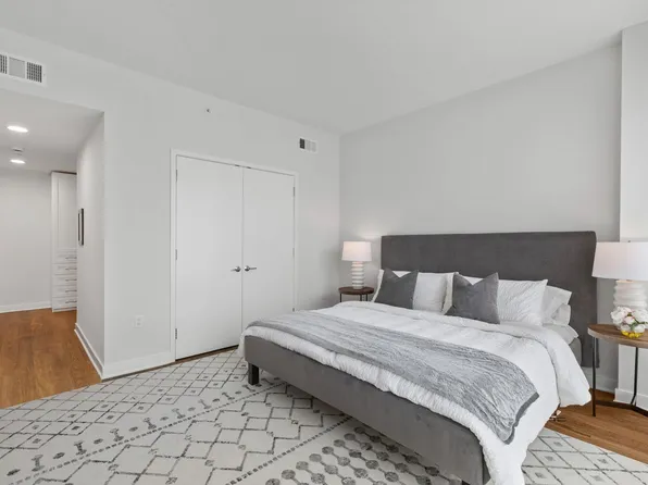 1200 Avenue At Port Imperial image 15 of 28